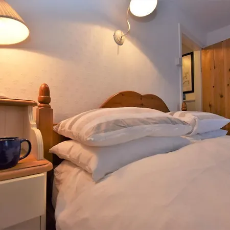 Holiday home 2 Bed In Polruan Pc023